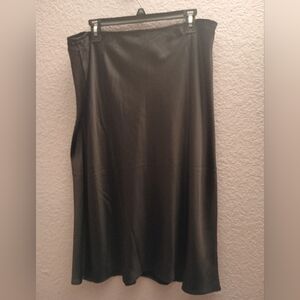 Chico's Sz 3 Elegant Black Women's Silky Skirt